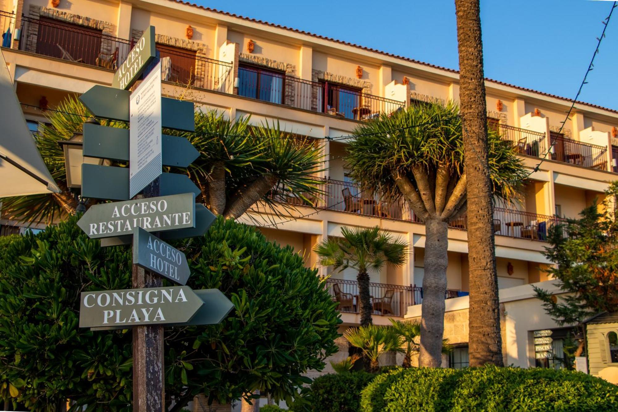 Hotel Los Angeles Denia Εξωτερικό φωτογραφία